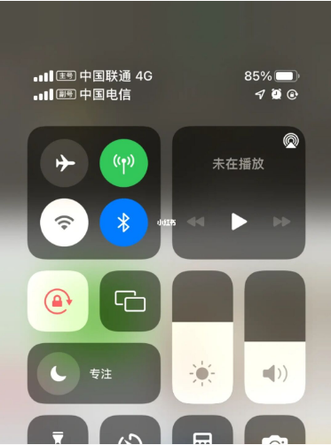 名山苹果手机维修分享iPhone双卡信号解决办法 