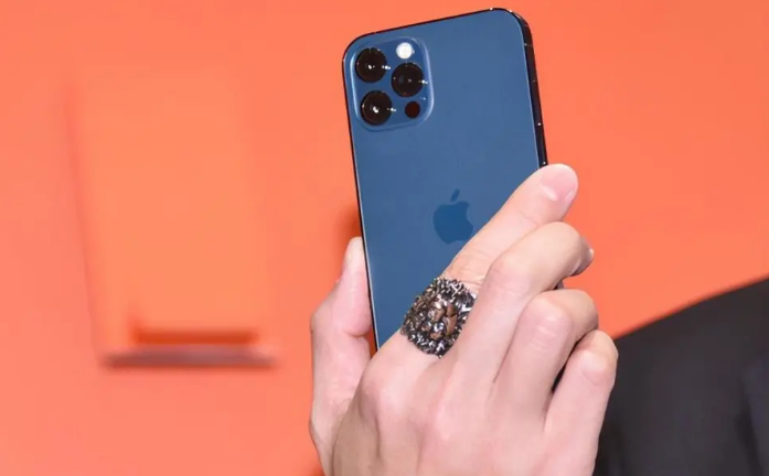 名山苹果手机维修分享iPhone12系列重启方法教程 