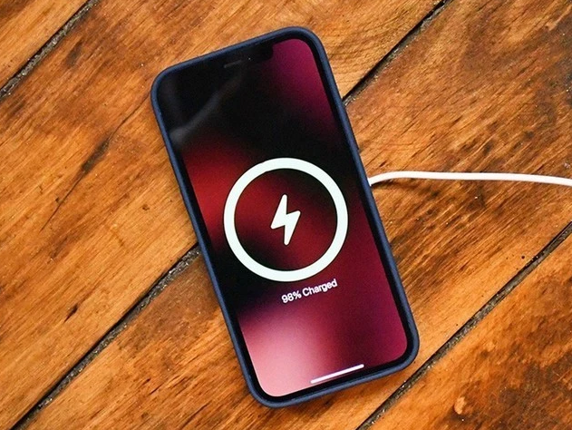 名山苹果手机维修分享iPhone 12可以随便充电吗 